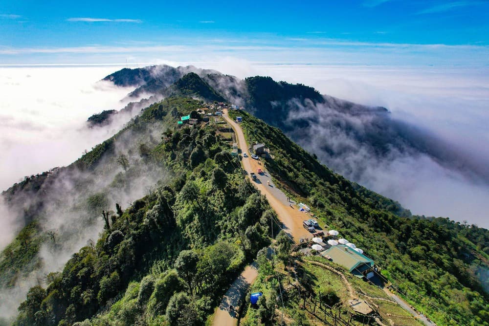 Cung đường đèo di chuyển đến Tà Xùa Sơn La