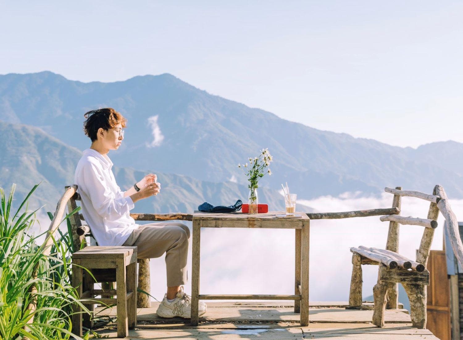 Thiên đường mây Tà Xùa với biển mây dày đặc