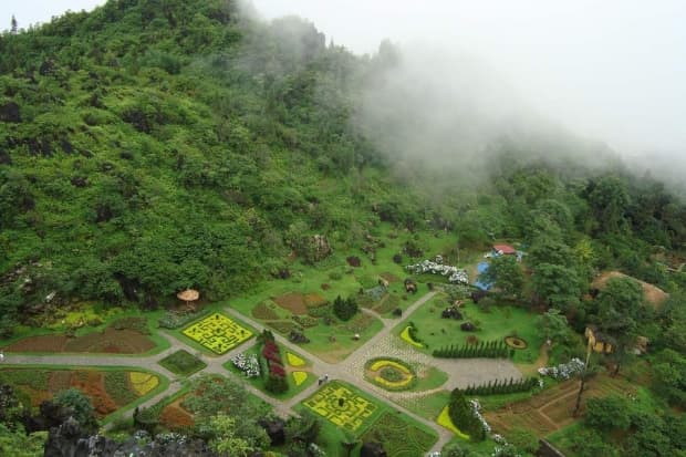 Núi Hàm Rồng Sapa