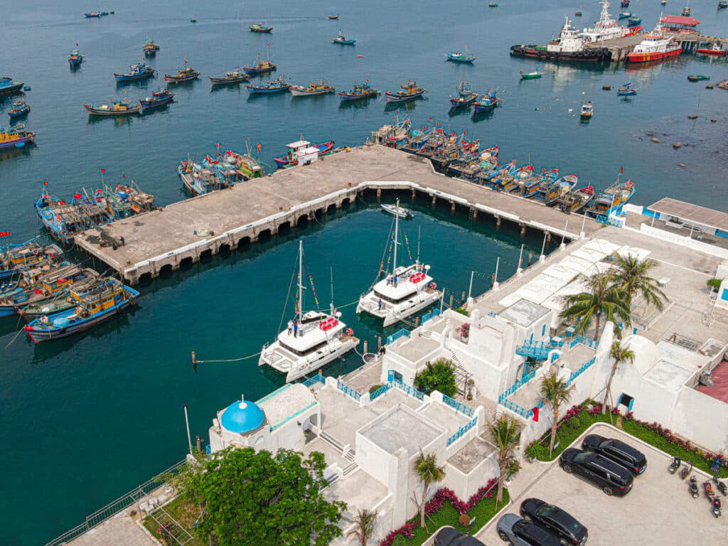 Sơn Trà Marina - quán cafe view biển đẹp ở Đà Nẵng